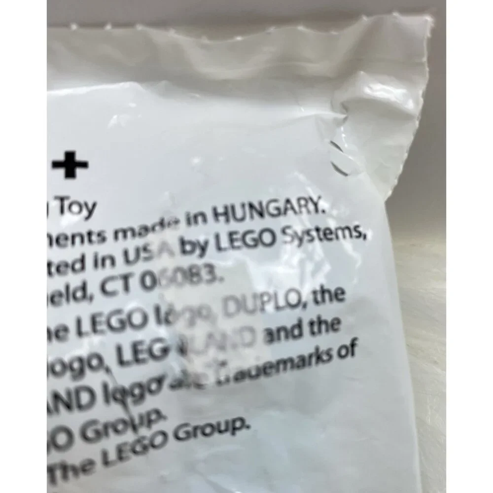 Legoland Florida Brick or Treat 2015 Skeleton Trans-Light Blue Duplo 1x2x2 Lego - Picture 5 of 6